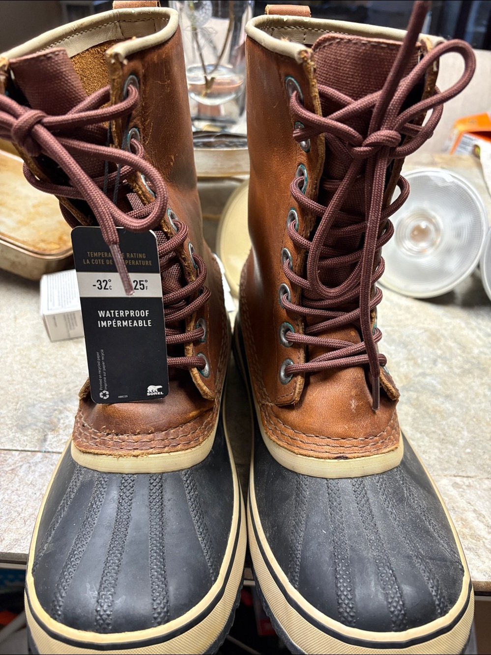 New SOREL ‘1964’ Premium  Lace up Women’s  Tan / Black  Leather Boots SIZE